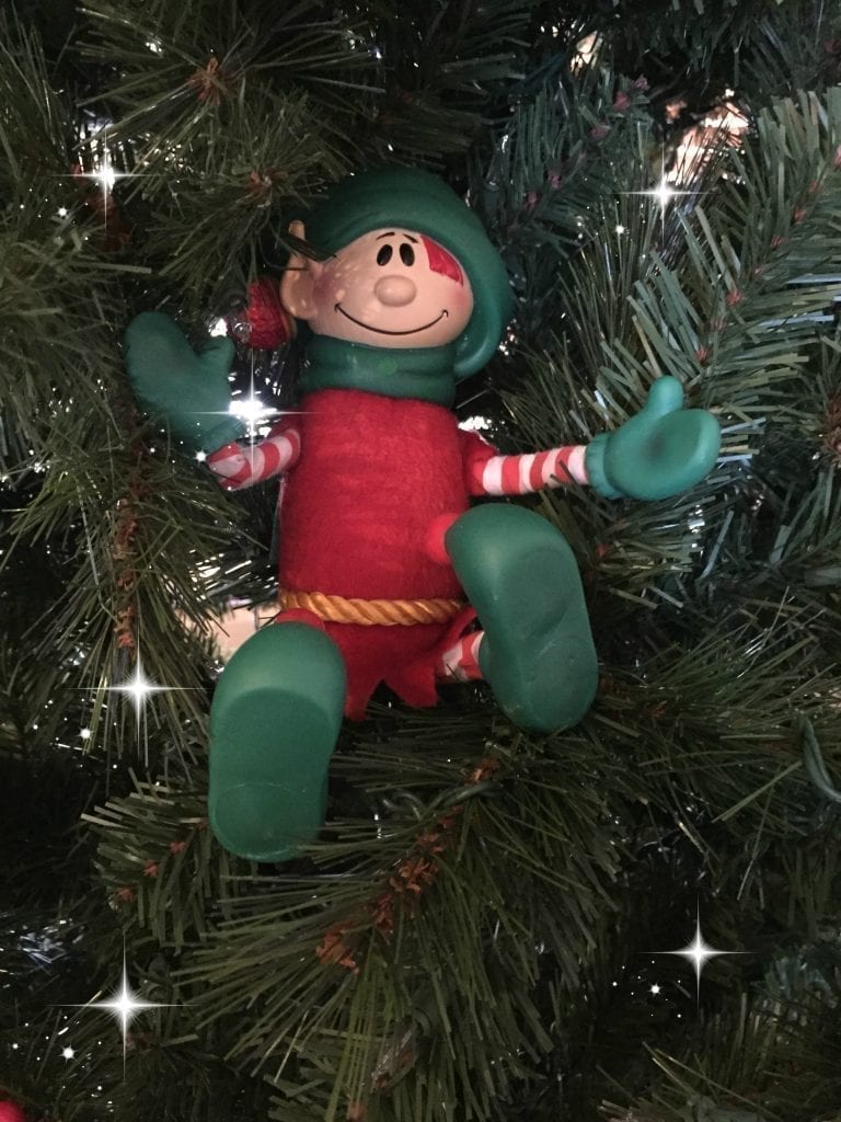 3 Ways To Remember To Move Your Elf on the Shelf!