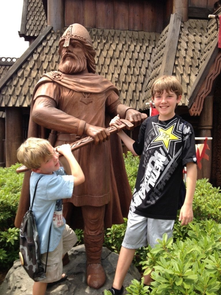 Exploring The Disney World Parks With Tweens