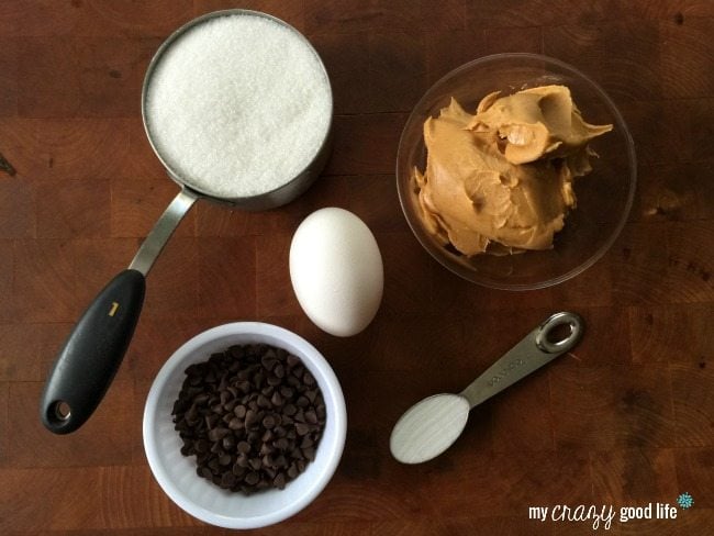 Ingredients for flourless peanut butter cookies