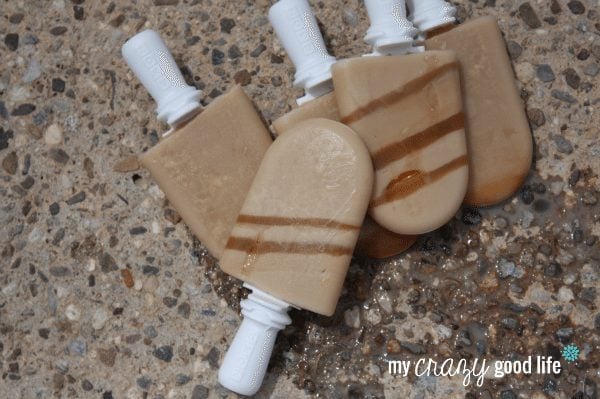 Too hot for coffee? These delicious caramel iced coffee popsicles are the perfect summer treat! 