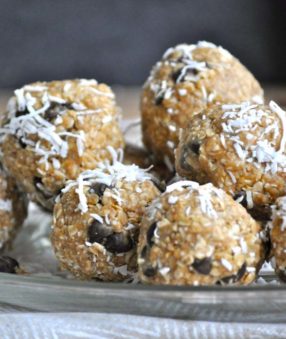 These Oatmeal Peanut Butter Protein Balls are the perfect healthy snack! They're a filling peanut butter oatmeal ball recipe that is super easy to customize with your favorite add-ins–chocolate chips, raisins, cranberries, flax seed, and more. 
