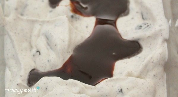 Oreo Fudge Swirl No churn Ice Cream recipe