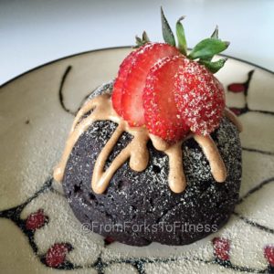 Double Chocolate Peanut Butter Lava Cake: A 21 Day Fix treat that uses NO yellow containers! 