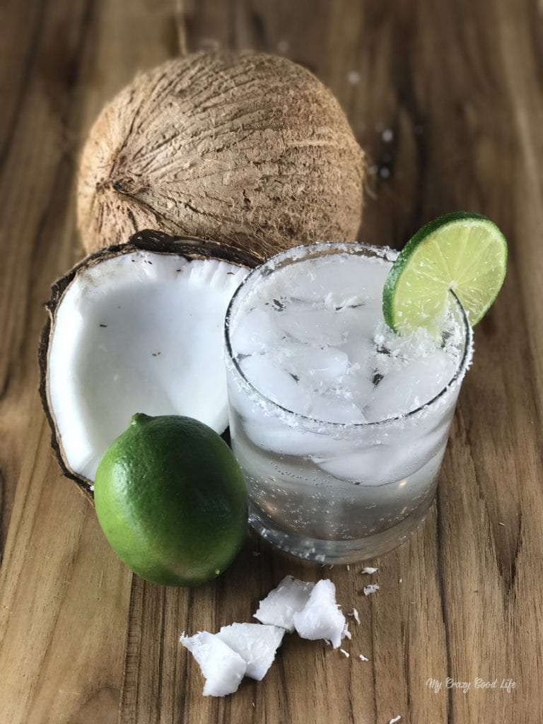 100 Calorie Coconut Margarita Recipe | LaCroix Margarita