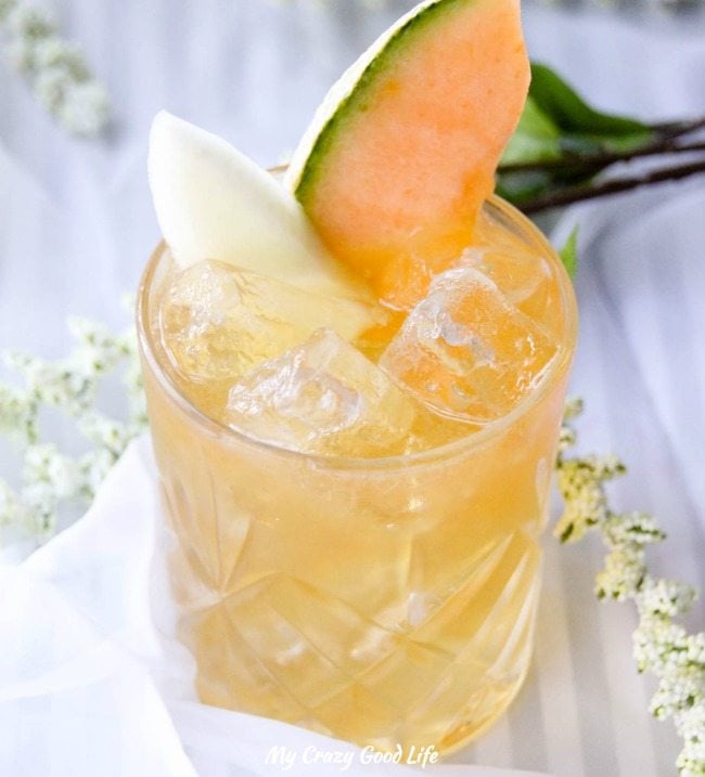 This tropical rum margarita will take you straight to the islands. Mouthwatering papaya, sweet cantaloupe, and a splash of Captain Morgan make the perfect boat drink. 