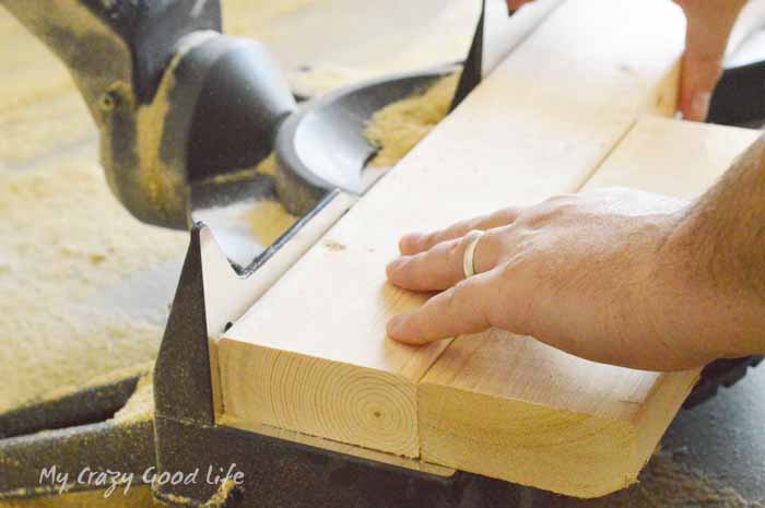 This Giant Jenga game is easy to make and something the entire family will love! Backyard games are all the rage. this is no exception!