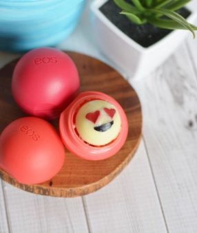 Emoji EOS are perfect for expressing your creative side while also keeping your lips hydrated and feeling great as we head into these cooler months!