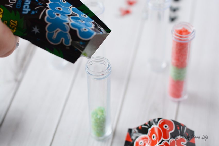 These DIY Fish Extenders are perfect for your next Disney Cruise! Vials full of edible pixie dust are perfect to give to little girls or families on a Disney Cruise.