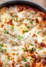 If you're looking for a healthier lasagna recipe, this easy Instant Pot Recipe is the one for you! It's also 21 Day Fix | Clean Eating friendly!