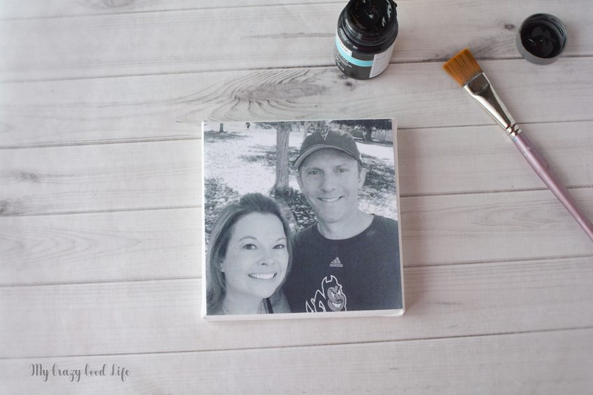 DIY Photo Transfer on Canvas ( Mod Podge) 