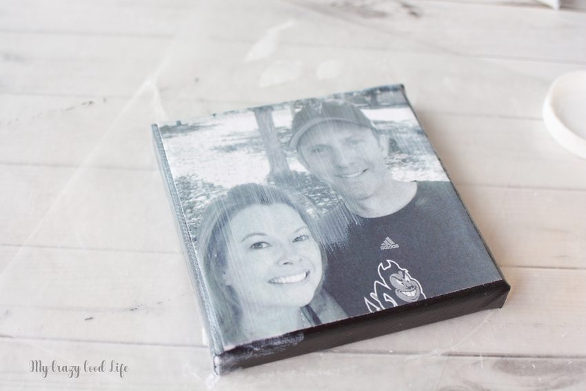 Making a DIY photo canvas is easy and fun. They make a beautiful addition to a photo wall in your home, or a thoughtful and personal gift!