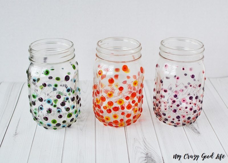 Make yourself some painted mason jars for beverages, vases, decoration, or just for fun! They're beautiful and they make a great gift you can fill up!