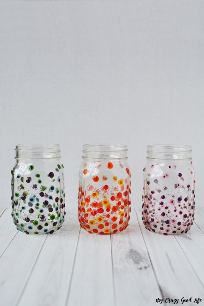 fill glass jars decorating