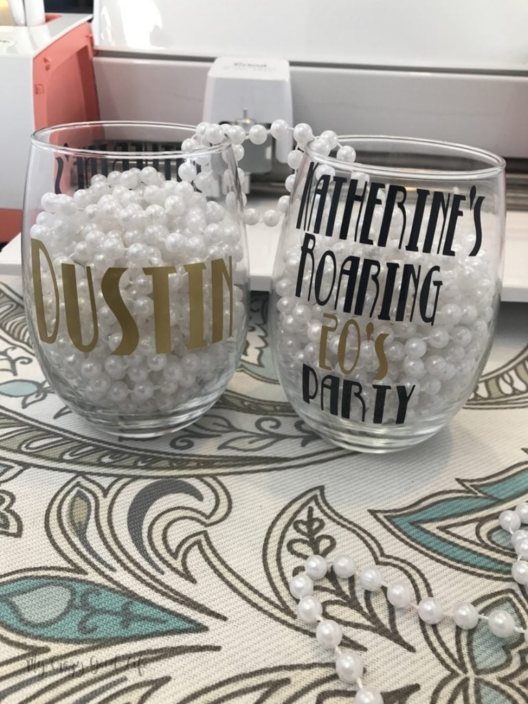 It's showtime! Cricut party favors are excellent. They look great, like these roaring 20s party favors, and they are a so much fun to make! 