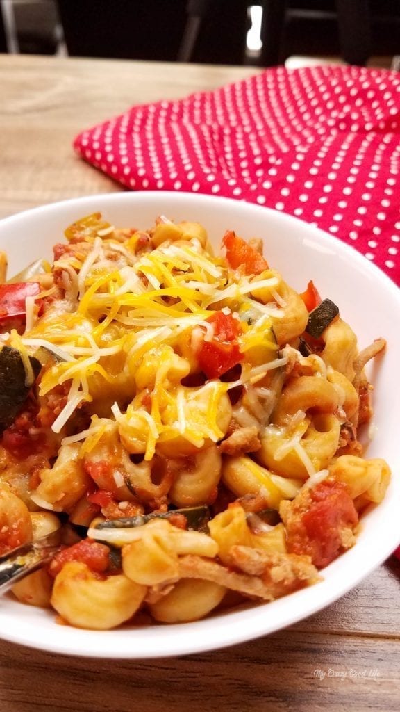 This healthier version of goulash is a family favorite–we make it about once a week! With whole wheat noodles and extra veggies, it's 21 Day Fix friendly, too! Instant Pot Goulash | One Pot Goulash