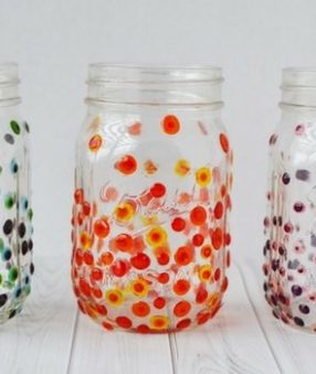 Make yourself some painted mason jar glasses for beverages, vases, decoration, or just for fun! They're beautiful and they make a great gift!