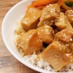 Get your Chinese Food fix with this Instant Pot Orange Chicken recipe. It's delicious and so easy! 21 Day Fix Orange Chicken with container counts.