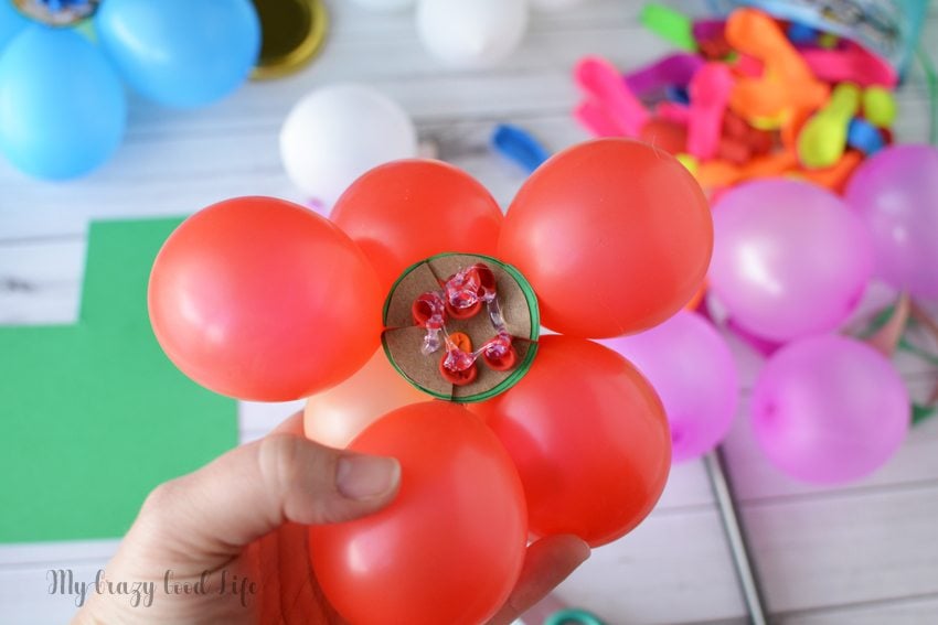 How to make a balloon centrepiece - 