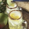 This 100 calorie pineapple margarita is the perfect summer cocktail. Low Calorie Margaritas are the perfect poolside drinks–not too sweet but so refreshing! LaCroix Cocktails | Skinny Pineapple Margarita | LowCal Cocktails