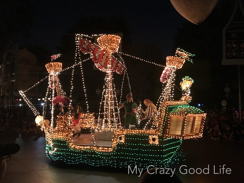 The Main Street Electrical Parade at Disneyland is back until August 20th, 2017! 