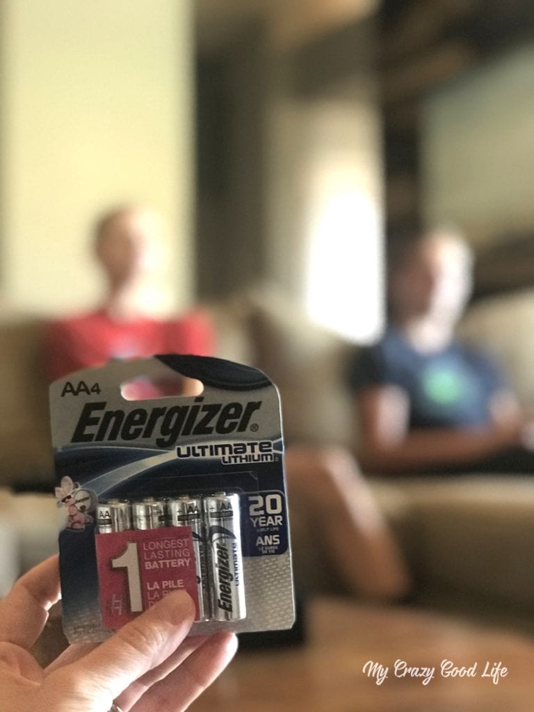 We prefer Energizer Lithium batteries–they are the best batteries for gaming controllers–they are long lasting, leak resistant, and don't drop off in power towards the end of their life. 