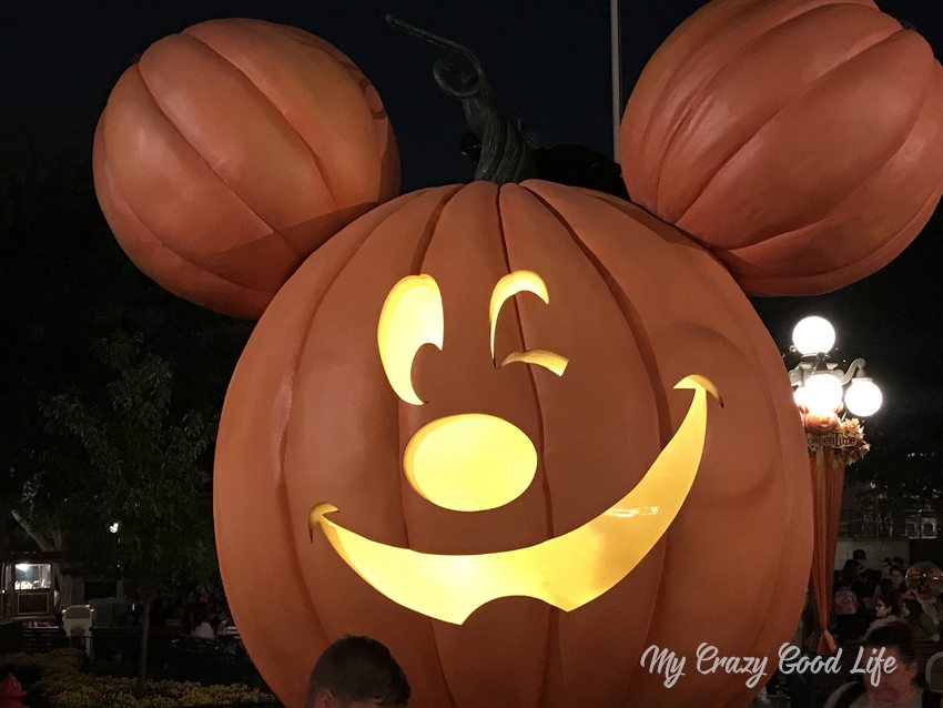 I pulled together fun ways to celebrate the Cars 3 Bluray release at home, including fun Cars Halloween Party Ideas inspired by Haul-O-Ween at Cars Land!