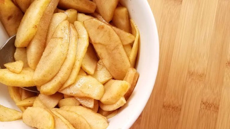 How to Cook Apples in the Air Fryer