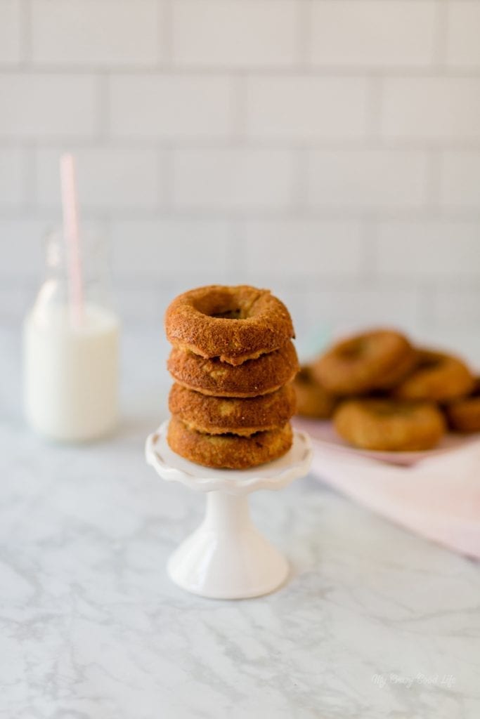 This healthy donut recipe is a weekend breakfast treat! I love a good blender recipe, they're easy to prep–you're going to love these healthier donuts!