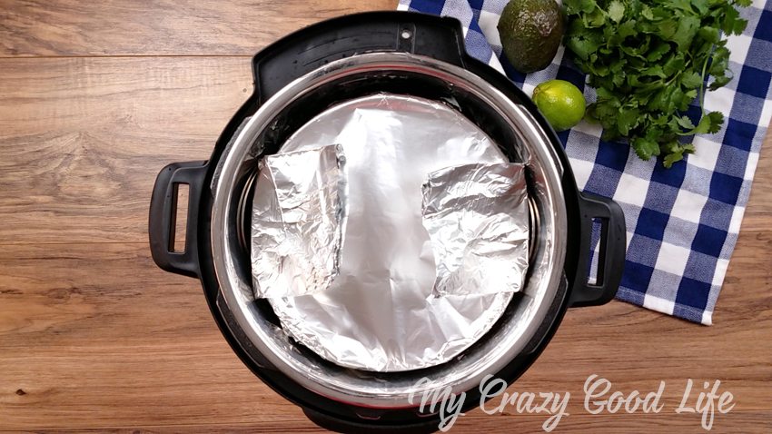 make a sling with foil for your instant pot