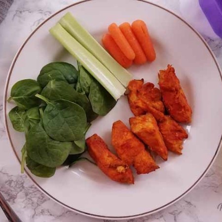 Weight Watchers buffalo chicken wings are a great snack, perfect for parties, and of course a healthy protein option! Check out this easy and tasty Instant Pot recipe. #weightwatchers #recipes #instantpot