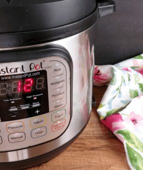 These Weight Watchers Instant Pot Dinner Recipes are ones that your entire family will love! Putting together Weight Watchers dinner recipes that everyone can enjoy takes the stress out of healthy eating. No one wants to cook two different meals for dinner, least of all me. 