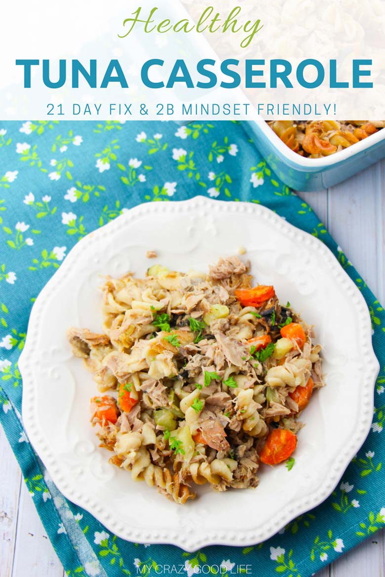 This healthy tuna casserole contains homemade cream of mushroom soup and whole grain noodles–perfect healthy comfort food for the days you need it most! 21 Day Fix Tuna Casserole | Clean Tuna Casserole | Healthier Tuna Casserole | Easy Tuna Casserole #21dayfix #2bmindset #beachbody #healthydinner