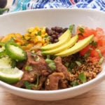 Beef burrito bowls are an easy way to eat a balanced and healthy meal. You've got your protein, your veggies, and quinoa?! It's checking all the important boxes! #21dayfix #21dfx #recipes #healthy #dinner #21dayfixrecipes