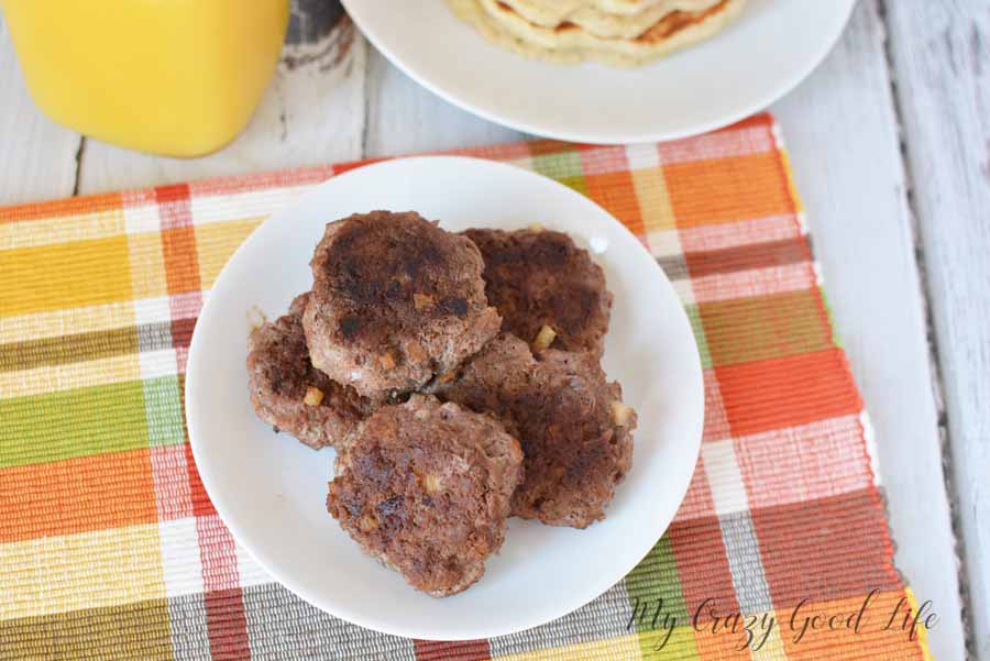 This sweet homemade sausage recipe is healthier than store bought sausage and tastes delicious! Healthy protein is the way to go, and I love that you can make this homemade sausage with ground chicken or turkey! It's an easy meal prep breakfast, and the perfect healthy breakfast recipe! #Low Carb #keto #21dayfix #beachbody #80DO