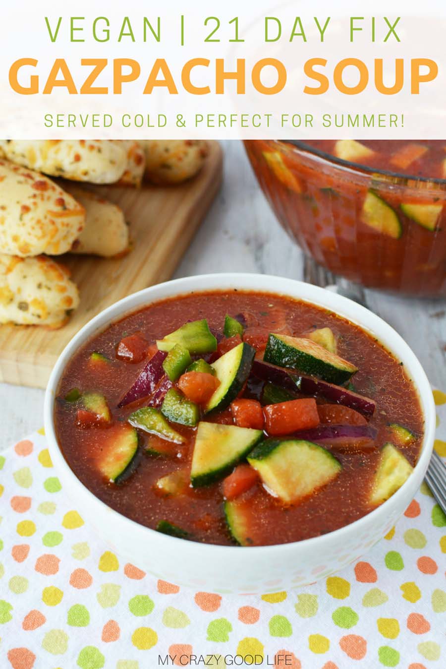 This gazpacho recipe is so easy and it makes for great leftovers! Gazpacho is a soup served cold, and is the perfect summer soup. Gazpacho Vegetable Soup has got tons of great flavors and is an easy healthy dinner | 21 Day Fix Gazpacho Soup | 21 Day Fix Soup | Healthy Soup | Cold Soup | Gazpacho Vegetable Soup Recipe #21dayfix #beachbody #21dfe