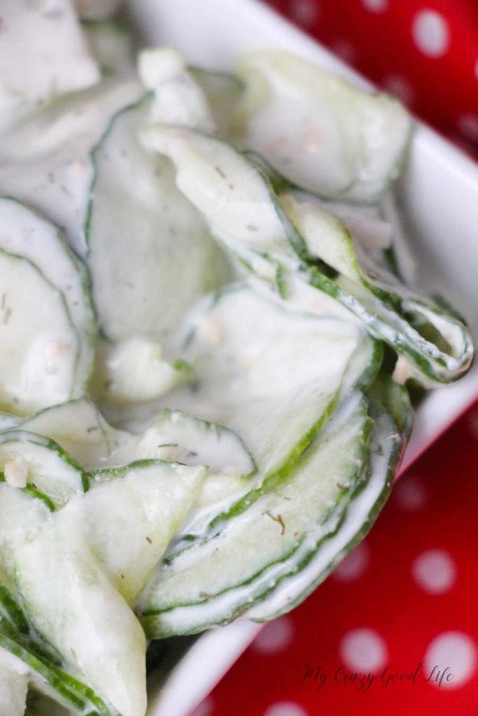 This Creamy and Healthy Cucumber Salad is the perfect summer meal or side. I love this healthy cucumber recipe–it’s a great cucumber snack! #healthy #sidedish #cucumber #cucumbersalad #21dayfix #21dfx #2Bmindset #healthyrecipes #glutenfree #eatclean
