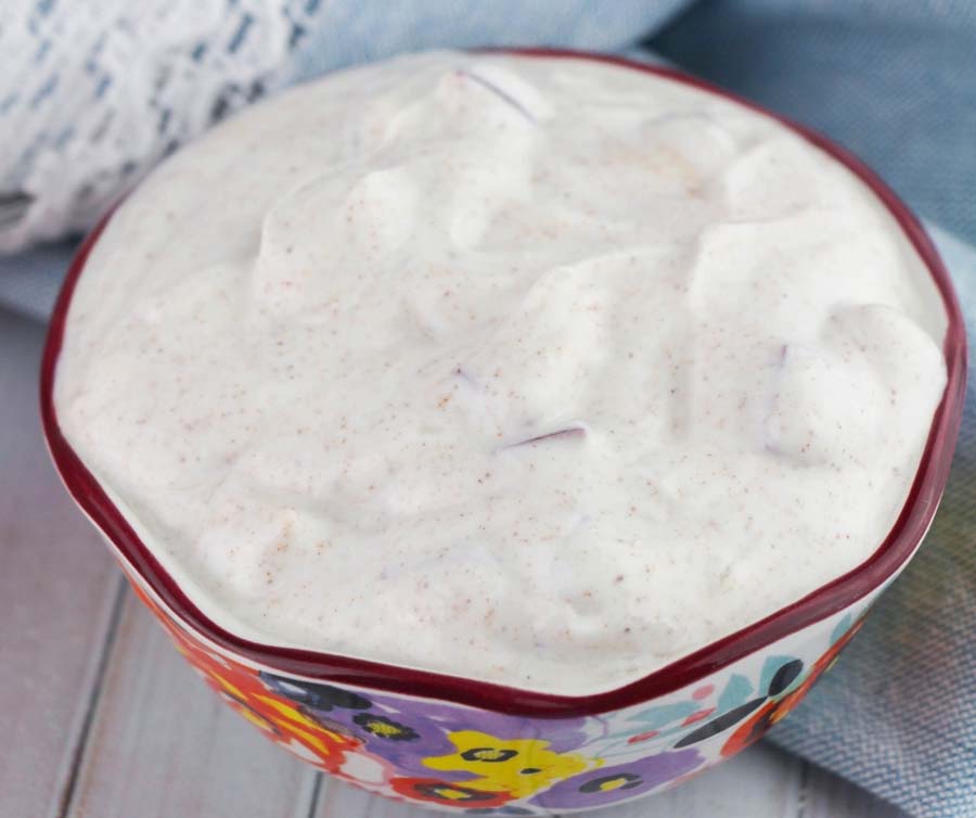 Apple Cinnamon Wonder Whip is a delicious protein-packed dessert recipe! It's so easy to make, and can be eaten as a snack, dessert, or part of a meal! It's a delicious 21 Day Fix dessert or snack and can also be used as a no bake pie filling! 2B Mindset Breakfast | 2B Mindset Wonder Whip | 2B Mindset Lunch | 21 Day Fix snack