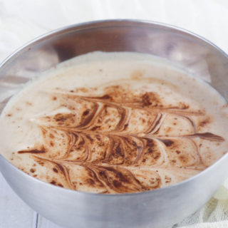 This Mocha Wonder Whip recipe is the perfect way to satisfy your sweet tooth! This protein-packed no bake dessert recipe is super easy to make. Even if you don't like Greek yogurt, you're going to love this Espresso Wonder Whip! 2B Mindset Wonder Whip | 21 Day Fix Wonder Whip | Healthy Dessert | Healthy Breakfast Recipe #21dayfix #2bmindset #healthy