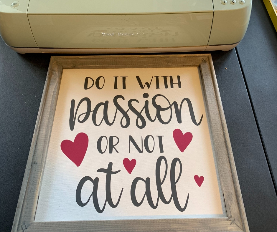 When it comes to Cricut crafts one of the biggest problems is keeping your designs straight! Getting to that final step and having your project ruined can be frustrating! Here are some tips for how to center text on a Cricut project. #cricut #diy #crafts