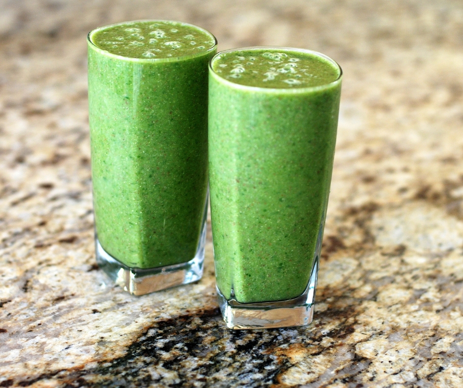 These Smoothie Recipes with veggies are a great way to get extra vegetables! Shakeology recipes with green containers are a delicious grab and go breakfast. Great tips about making green protein shakes and which veggies can easily be blended into smoothies.