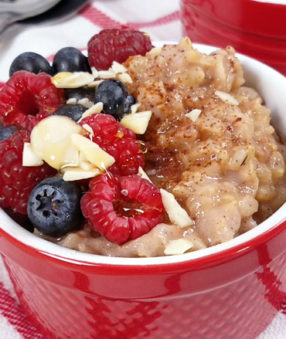 This Healthy Rice Pudding uses almond milk and cinnamon for a hearty and satisfying taste. Make it in a crockpot, the Instant Pot, or on the stove for a delicious and easy breakfast recipe. Easy Brown Rice Pudding | Instant Pot Rice Pudding | Crockpot Brown Rice Pudding | 21 Day Fix Brown Rice Pudding | Easy Brown Rice Pudding | Instapot Brown Rice Pudding #21dayfix #instantpot #pudding