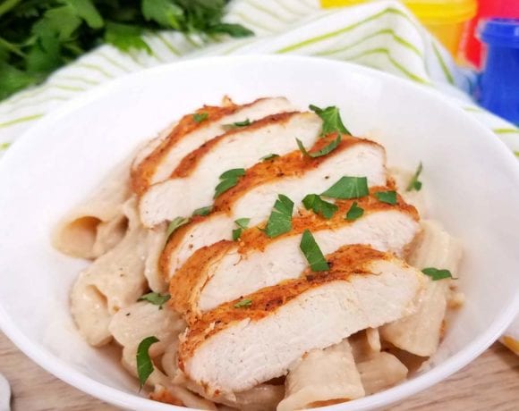 Weight Watchers cajun chicken alfredo is a family friendly healthy dinner recipe. This spicy twist on your favorite chicken alfredo is versatile and easy to make!