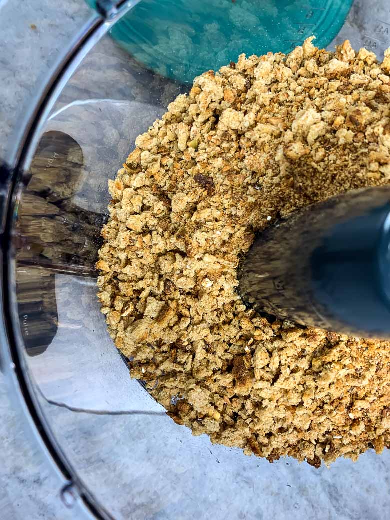 breadcrumbs in food processor