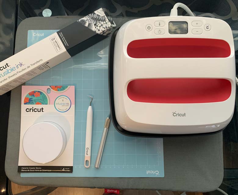 cricut accessories and the maker on the easypress pad