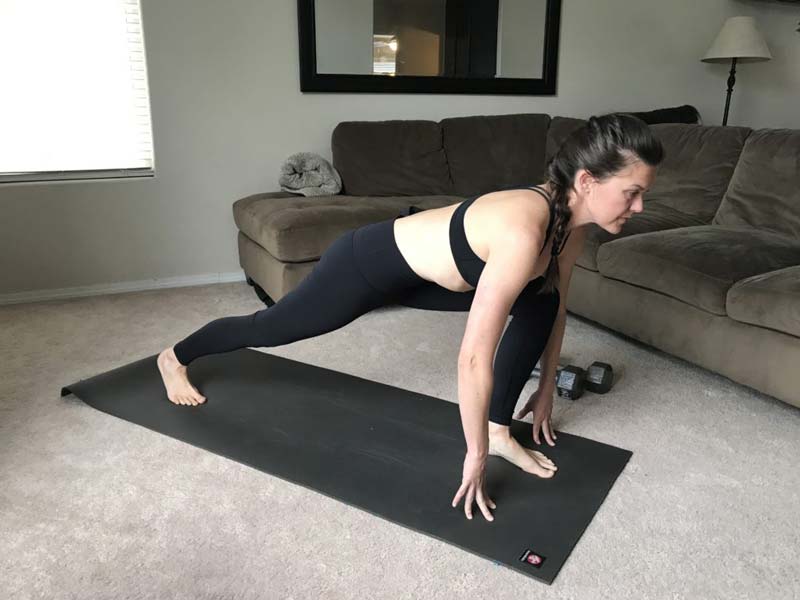 image of girl performing brazilian lunge