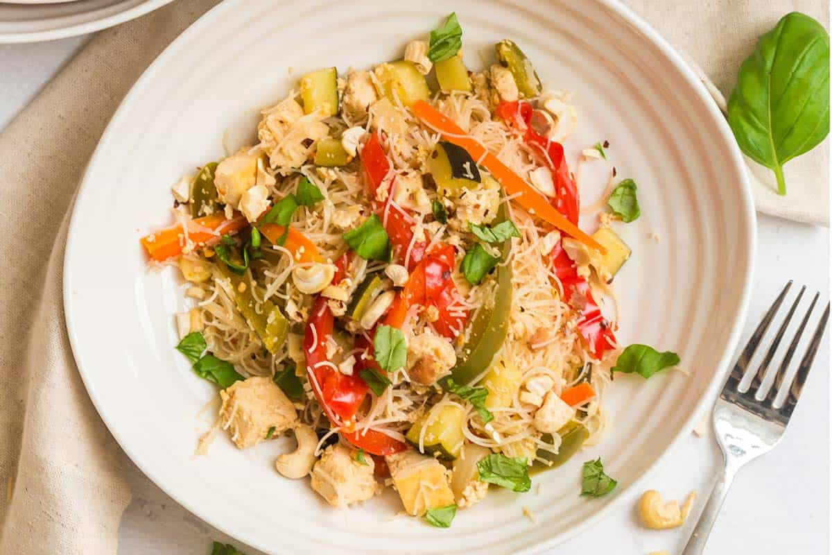 Instant Pot Vegetarian Pad Thai with Tofu