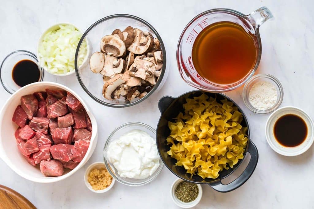 containers of ingredients needed to make healthy beef stroganoff