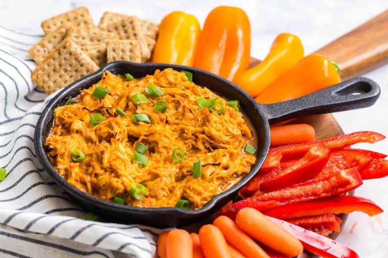 Healthy Buffalo Chicken Dip with Cottage Cheese
