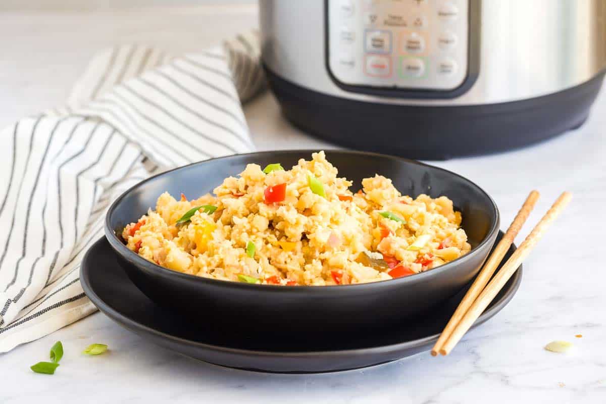 Old-Fashioned Chinese Pressure Cooker Making Pop Rice